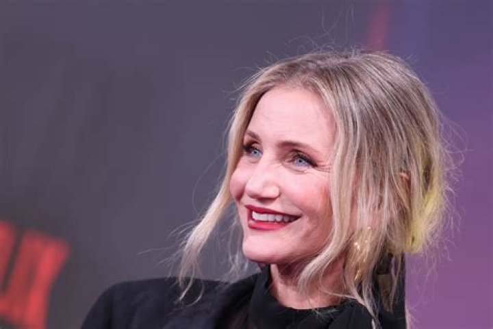 PICS Cameron Diaz Is In Heels, So How Is Tom Cruise So Tall? Cameron