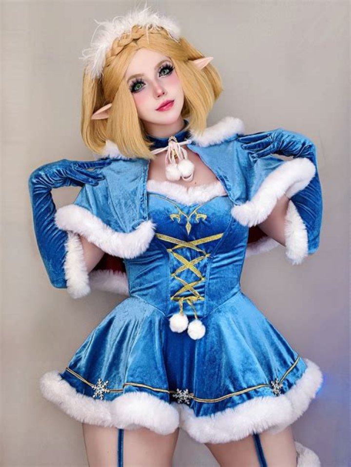 Pin de 𝖉𝖊𝖆𝖙𝖍 em cosplay Garotas magras, Garotas, Garotas asi&aacute;ticas