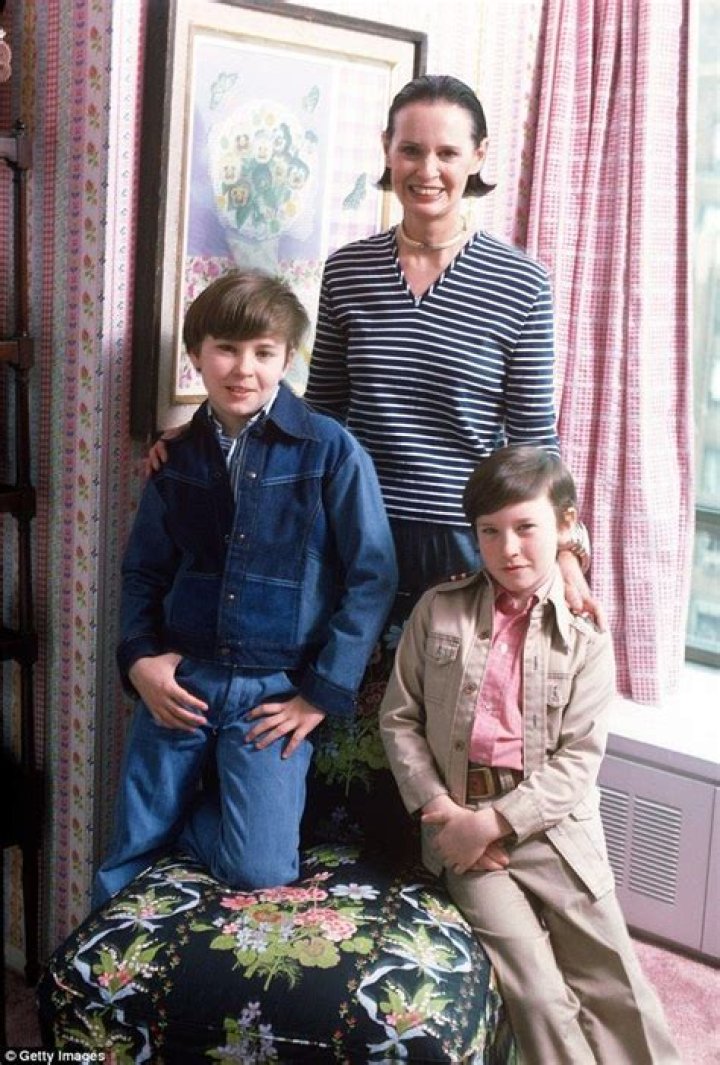 Pin on Anderson Cooper &Gloria Vanderbilt