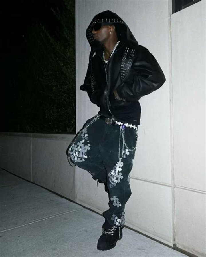 Playboi Carti's height, age, girlfriend, family, facts, net worth 2022