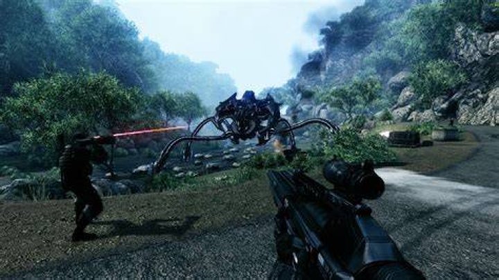 player overlooking Crysis level
