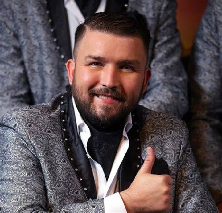 Poncho Liz&aacute;rraga &iexcl;ser&aacute; pap&aacute; por cuarta vez! La Opini&oacute;n