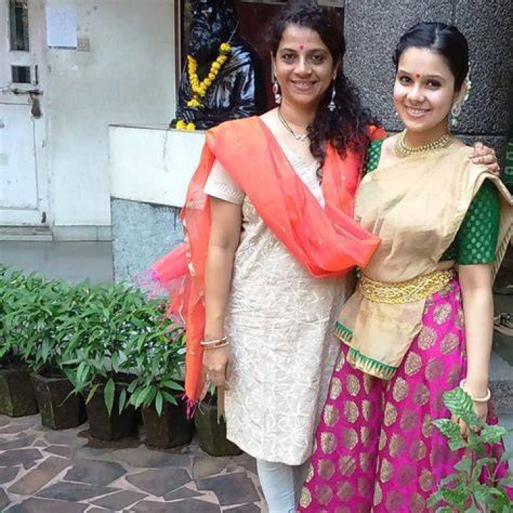 Rashmi Agdekar Wiki, Age, Family, Biography, etc wikibion