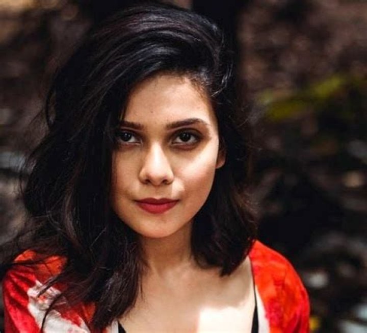 Rashmi Agdekar Wiki, Bio, Age, Movies, Husband, Family, Height, Images
