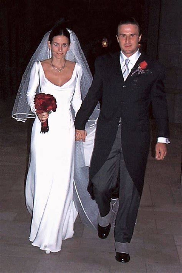 Red Carpet Wedding Courteney Cox and David Arquette Red Carpet Wedding