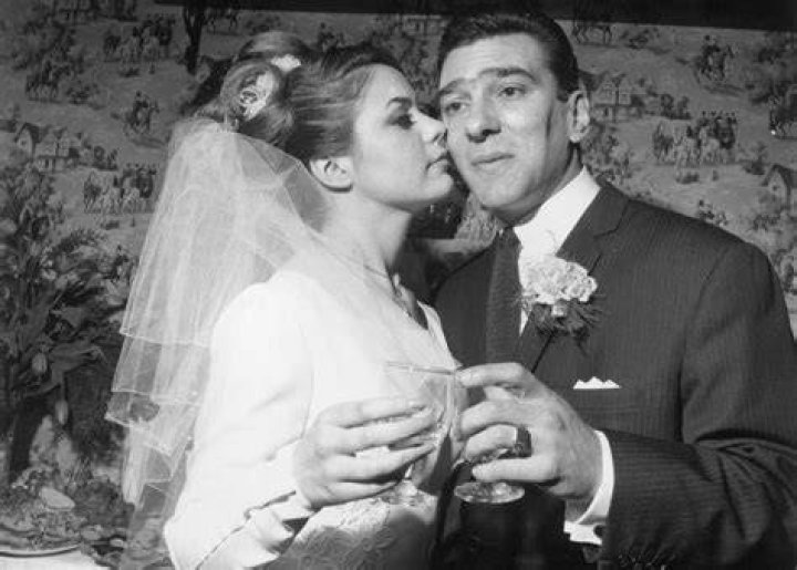 Reggie Kray&rsquo;s wife Frances Shea&rsquo;s diaries Drunken abuse, weapons and
