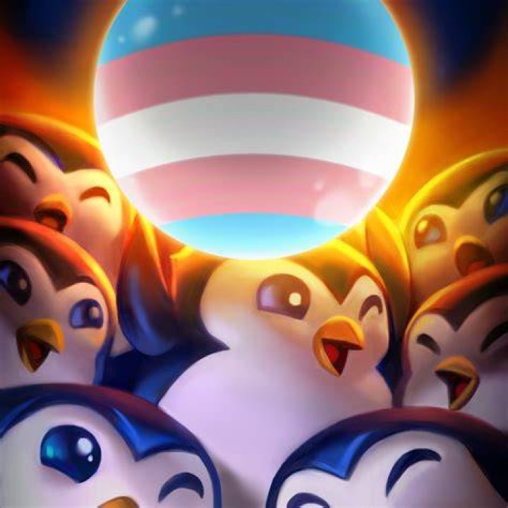Riot Games 2022 Pengu pride icons