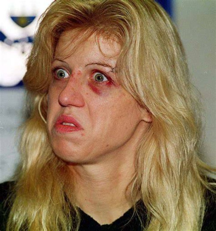Road rage murderer Tracie Andrews marries bouncer boyfriend she met in