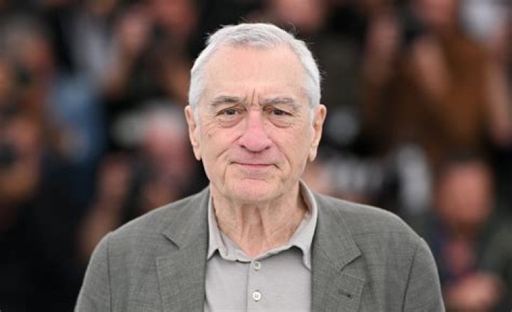 Robert DeNiro takes control of his father's art; launches new prize