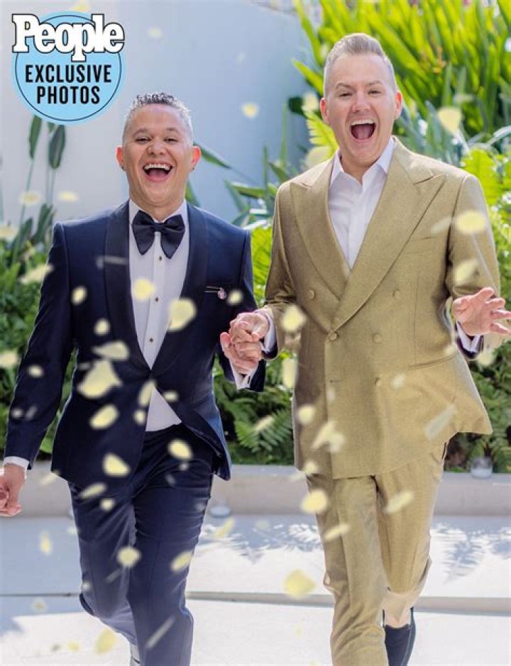 Ross Mathews Marries Fiancé Dr. Wellinthon García in Mexico