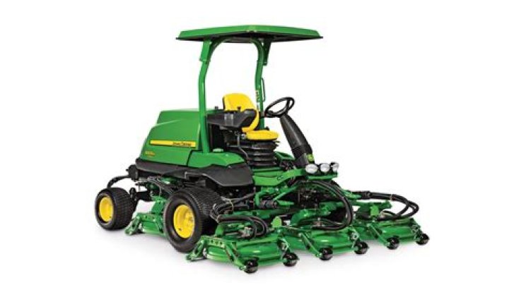 Rough Mowers 9009a TerrainCut&trade; John Deere