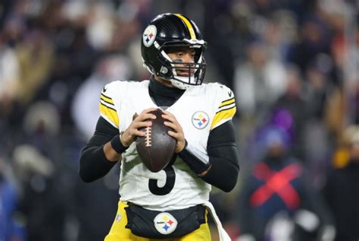 Russell Wilson's bio nationality, net worth, parents, ethnicity Tuko