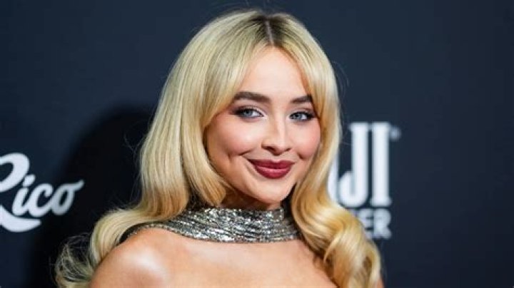 Sabrina Carpenter Shares A New Holiday Tune, &lsquo;A Nonsense Christmas&rsquo;