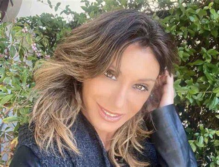 Sabrina Salerno, la foto con i leggins aderenti solleva una bufera