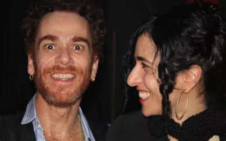 Saiba porque Marisa Monte e Nando Reis terminaram Ache Festas