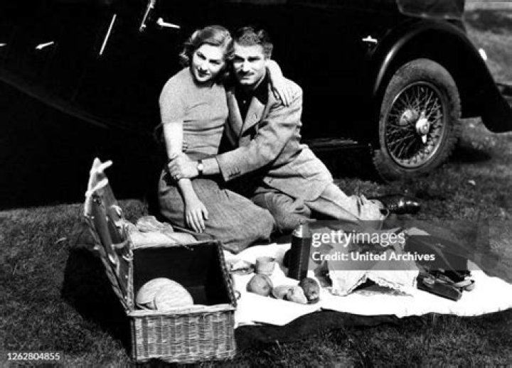 Sanders Rebecca 1940, British actors
