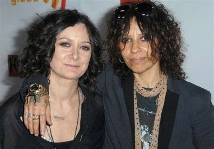 Sara Gilbert Separates From Wife Linda Perry After 5 Years of Marriage