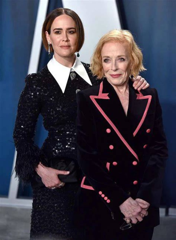 Sarah Paulson Wife, Girlfriend, Partner, Lesbian, Net Worth, and