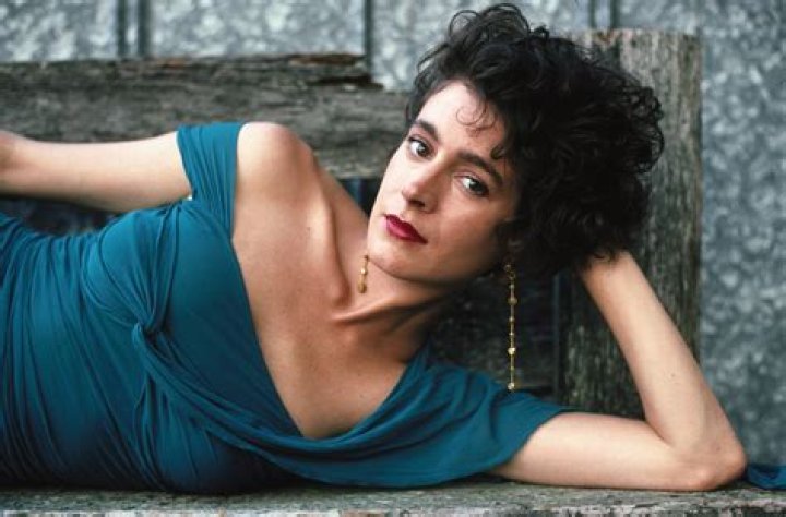 Sean Young photo 2 of 9 pics, wallpaper photo 43120 ThePlace2