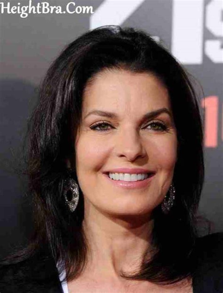 Sela Ward Height Weight Body Statistics Healthy Celeb