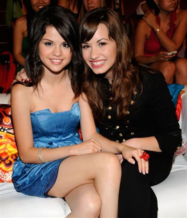 Selena Gomez and Demi Lovato on "Barney & Friends" Barney & friends
