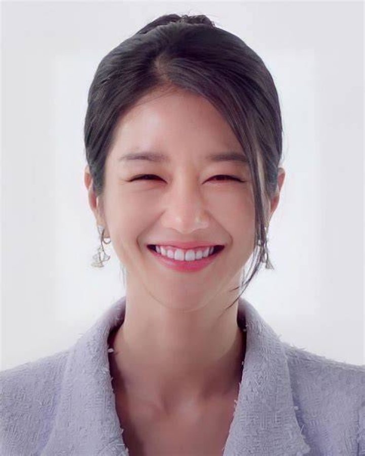 Seo YeJi