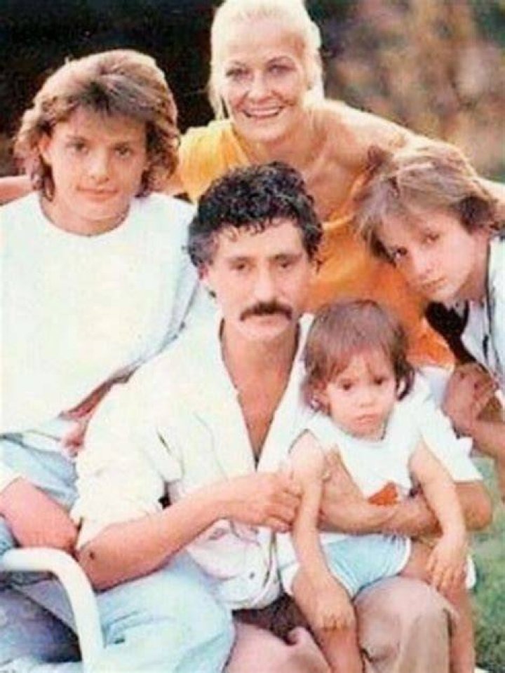 Sergio Basteri el hermano de Luis Miguel que se alej&oacute; de los