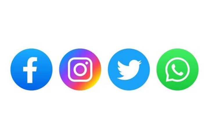 Share on Whatsapp Twitter Facebook