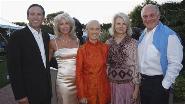 Sheri Schultz, Howard Schultz's Wife 5 Fast Facts to Know