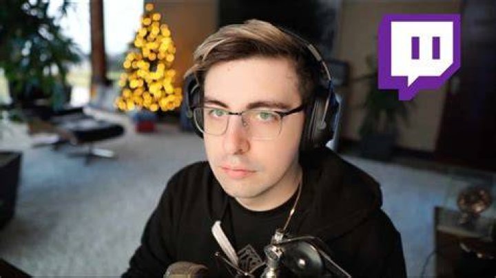 shroud streamer