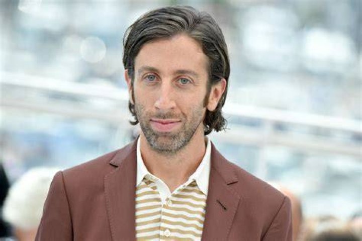 Simon Helberg's Musical Talent Is Seriously Impressive