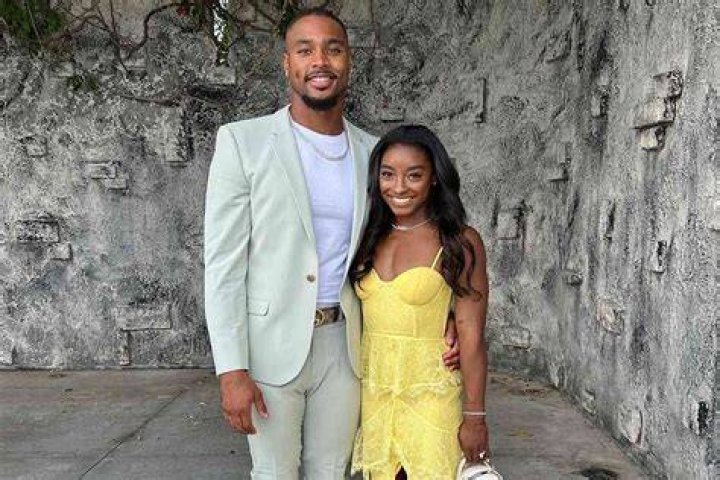 Simone Biles And Husband Jonathan Owens Gave Fans A First Look Inside
