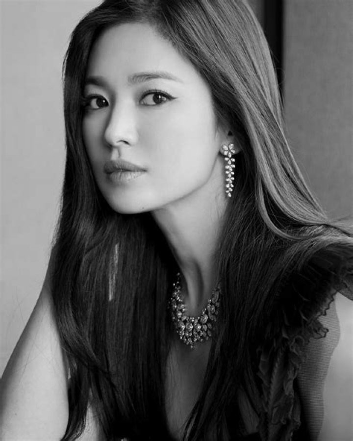 Song Hye Kyo Height In Feet Song Joong Ki Net Worth Earnings Married