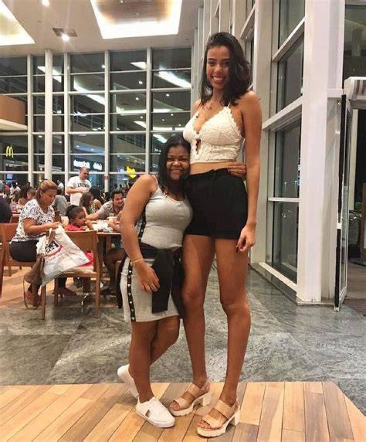 Tall Girls super tall woman