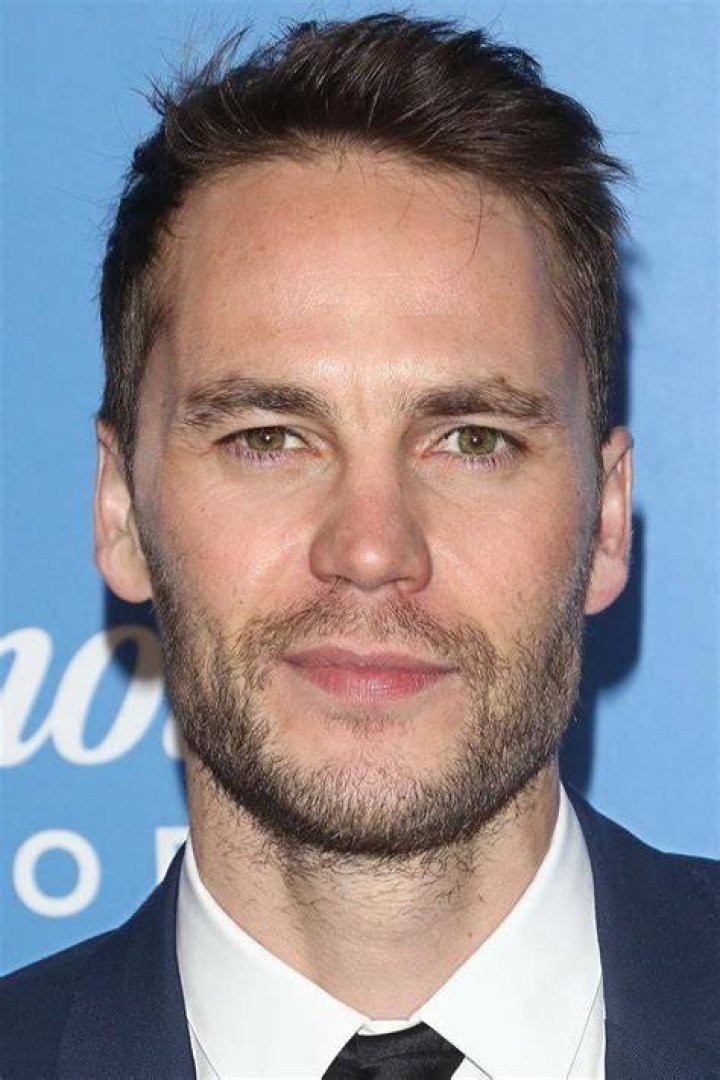 Taylor Kitsch's body measurements Taylor kitsch, Actors, Actors height