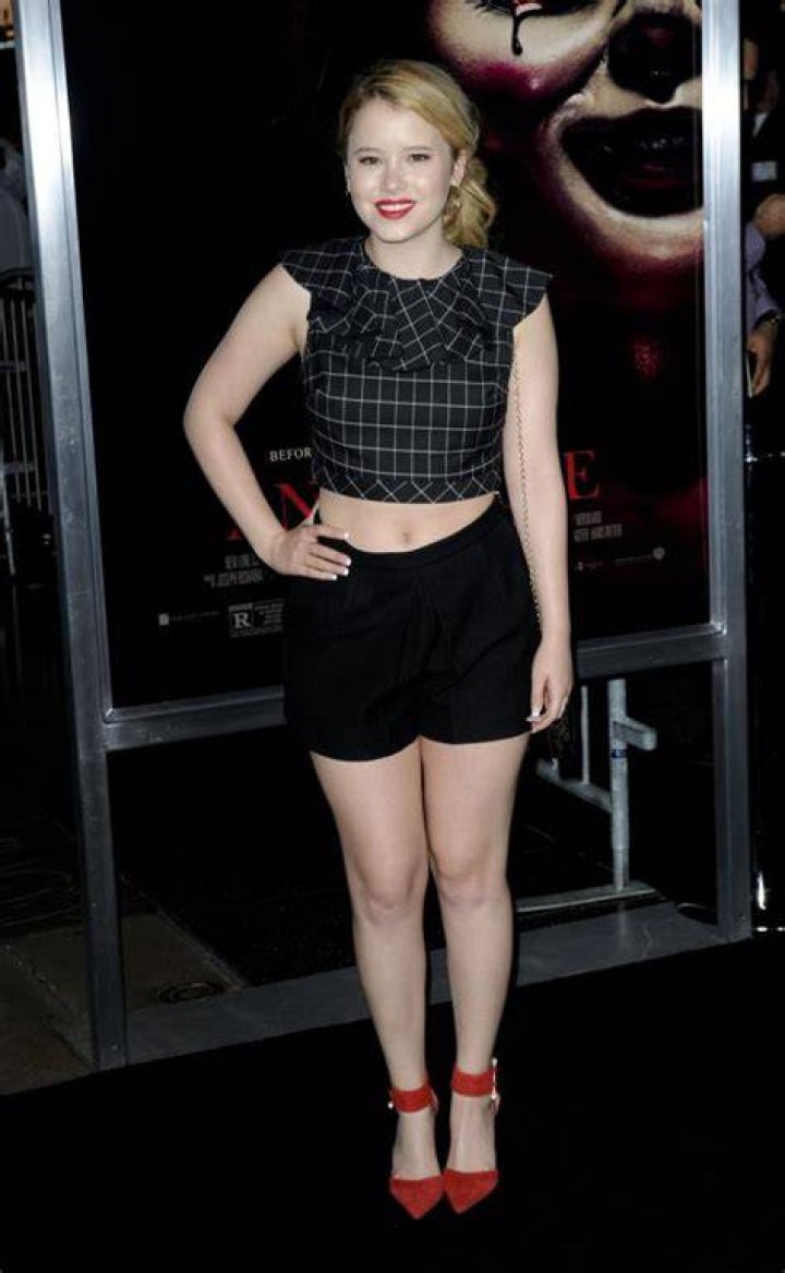 Taylor Spreitler Style, Clothes, Outfits and Fashion &bull; CelebMafia