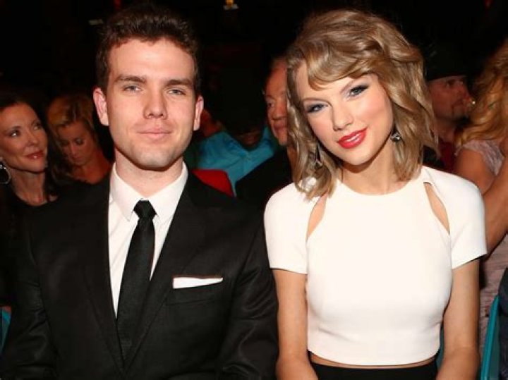 Taylor Swift&rsquo;s Brother Made Travis Kelce &lsquo;Feel Like a Child&rsquo; With a