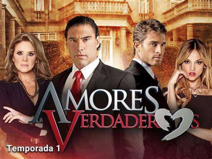 Telenovela Amores Verdaderos Marjorie de Sousa en la boda de Nikki y