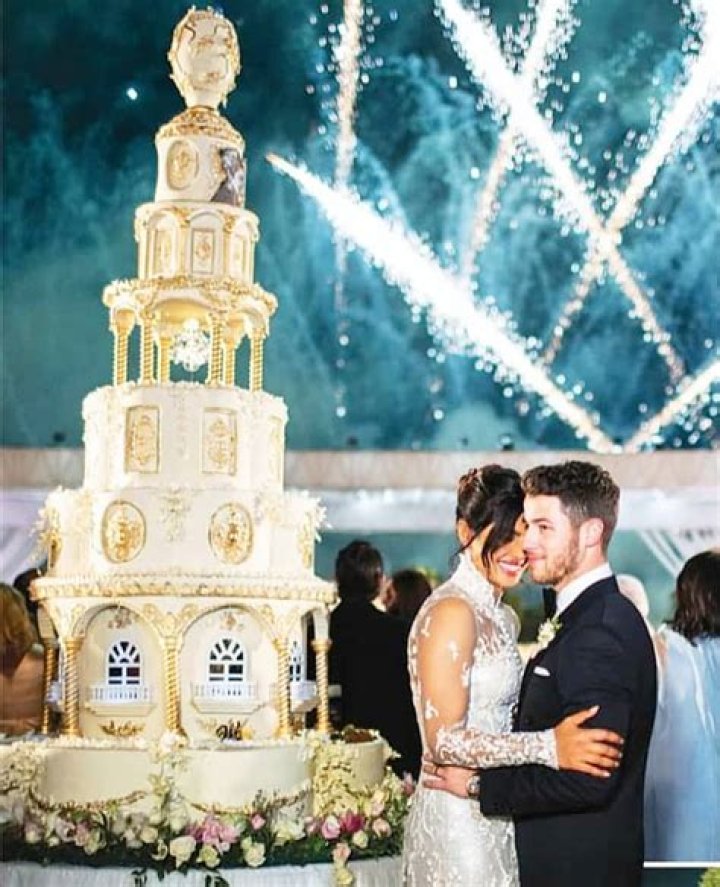 The Most Expensive Celebrity Wedding Dresses Business Insider