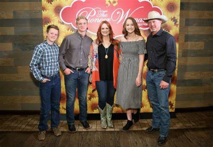 &lsquo;The Pioneer Woman&rsquo; How Tall Is Ree Drummond?