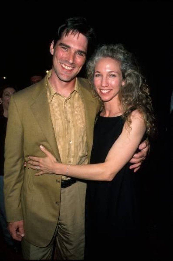 Thomas Gibson 2018 Wife, net worth, tattoos, smoking & body facts Taddlr