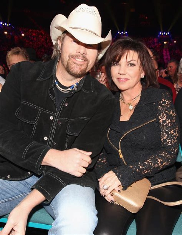 Toby Keith’s Wife Worked at Oil Company before They Married — She