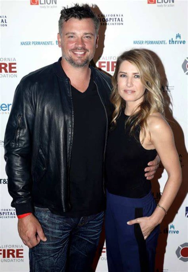 Tom Welling and wife Jessica expecting baby No. 2