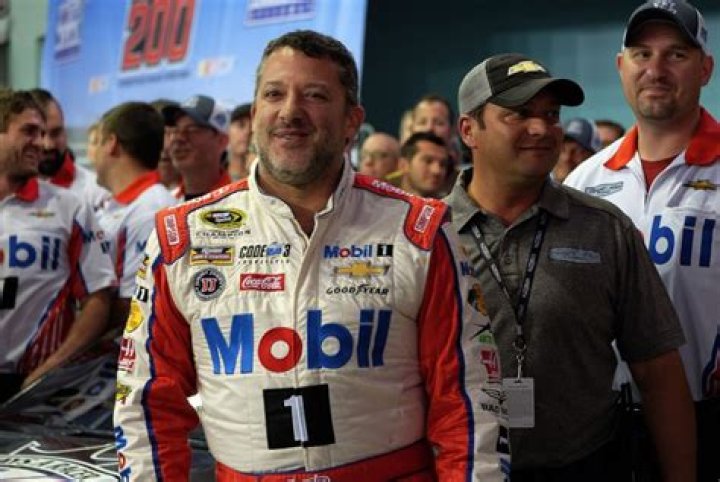 Tony Stewart and Drag Racer Leah Pruett Are Officially Engaged FanBuzz