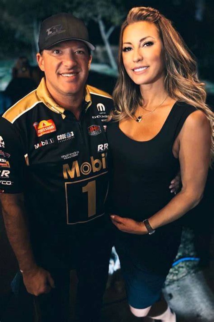 Tony Stewart Wife Leah Pruett Is His Biggest Fan