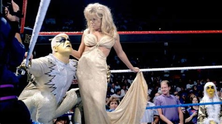 Top 15 Valets in Pro Wrestling History