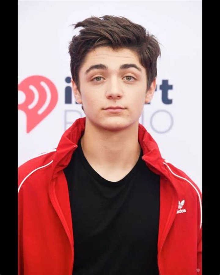 Top 34+ imagen asher angel y jenna ortega Viaterra.mx