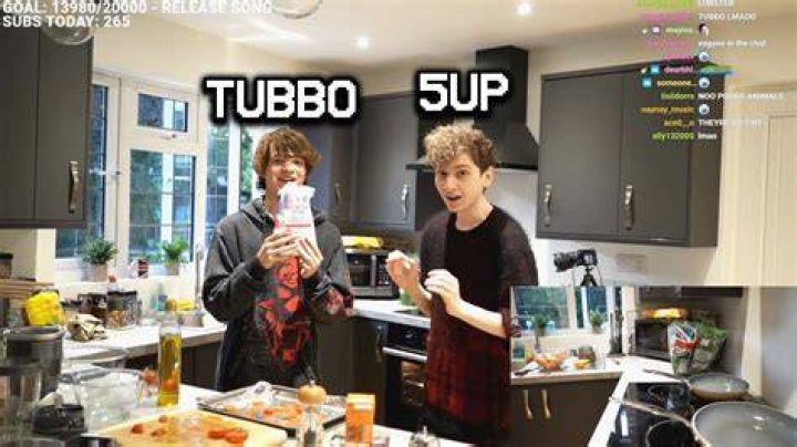 Tubbo and 5up cooking stream