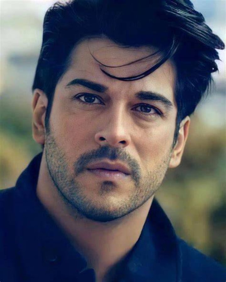 Turkish actor Burak Özçivit 9GAG