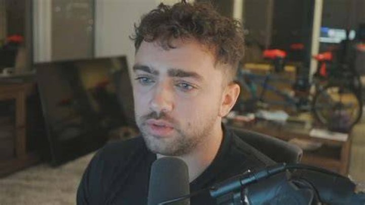 Twitch: Mizkif
